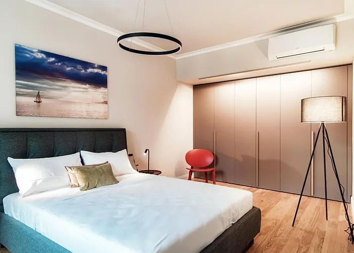 Apartamento Palazzo Marinetti - By Myhomeincomo *