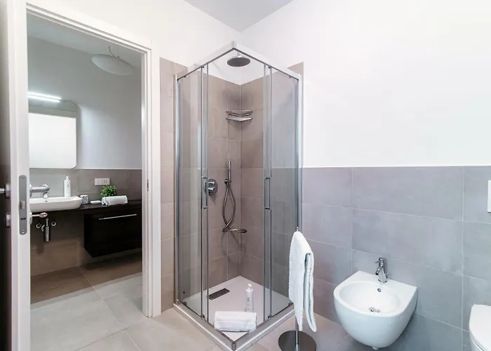 Palazzo Marinetti - By Myhomeincomo Apartmán *