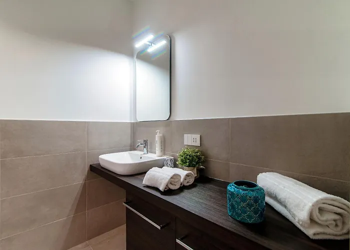 Palazzo Marinetti - By Myhomeincomo Apartamento Como