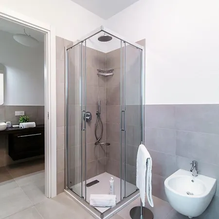 Palazzo Marinetti - By Myhomeincomo Apartamento *