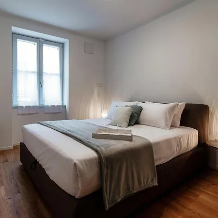 Palazzo Marinetti - By Myhomeincomo Apartamento *
