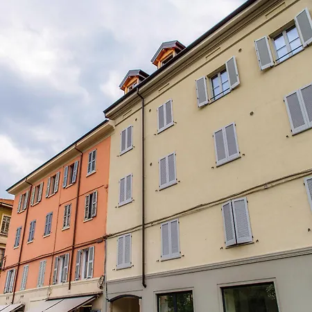 Apartamento Palazzo Marinetti - By Myhomeincomo *
