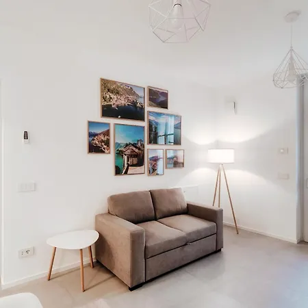 Palazzo Marinetti - By Myhomeincomo Apartamento Como